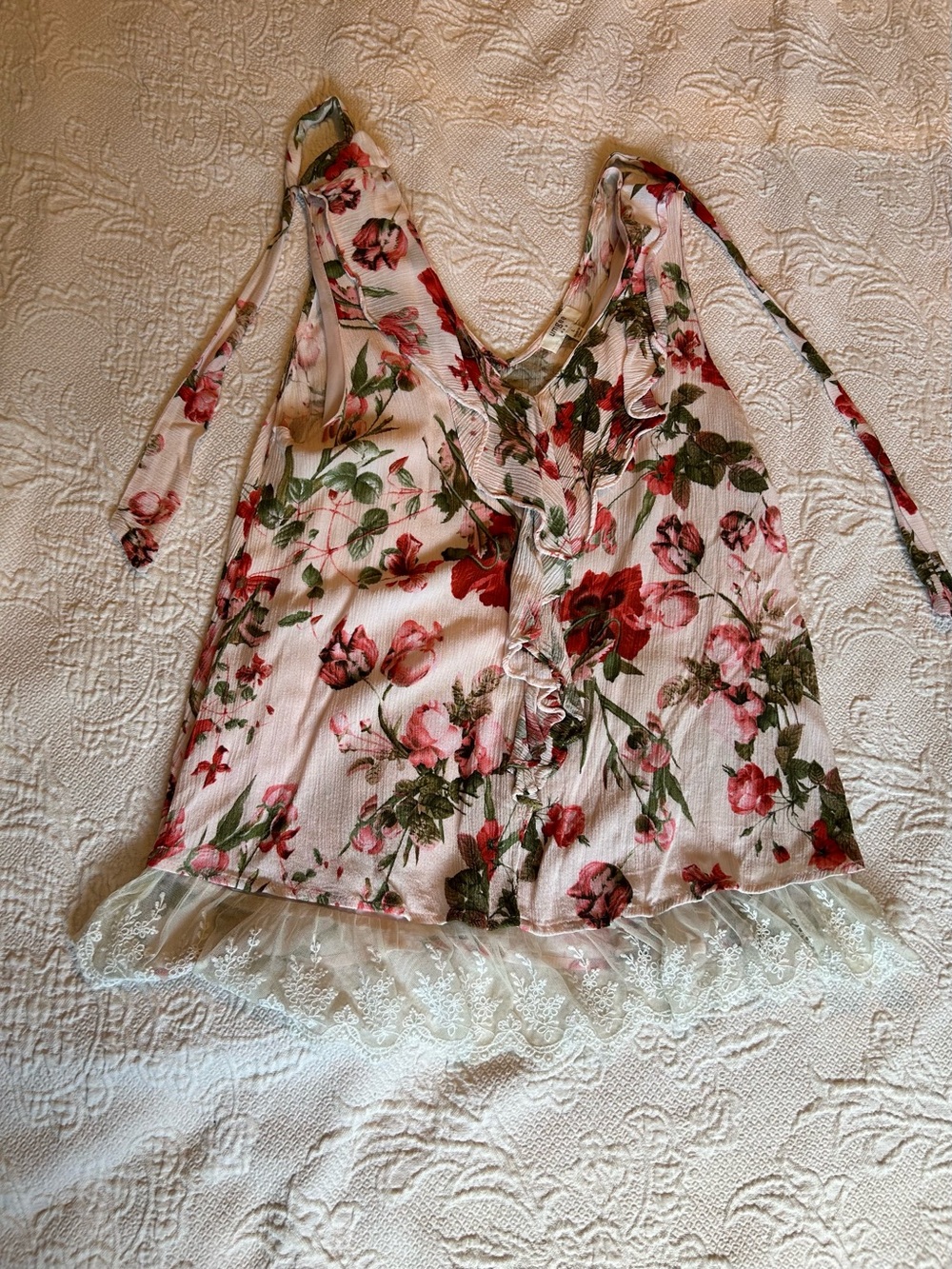 Umgee Pink Floral Lace-Trim V-Neck Sleeveless Top